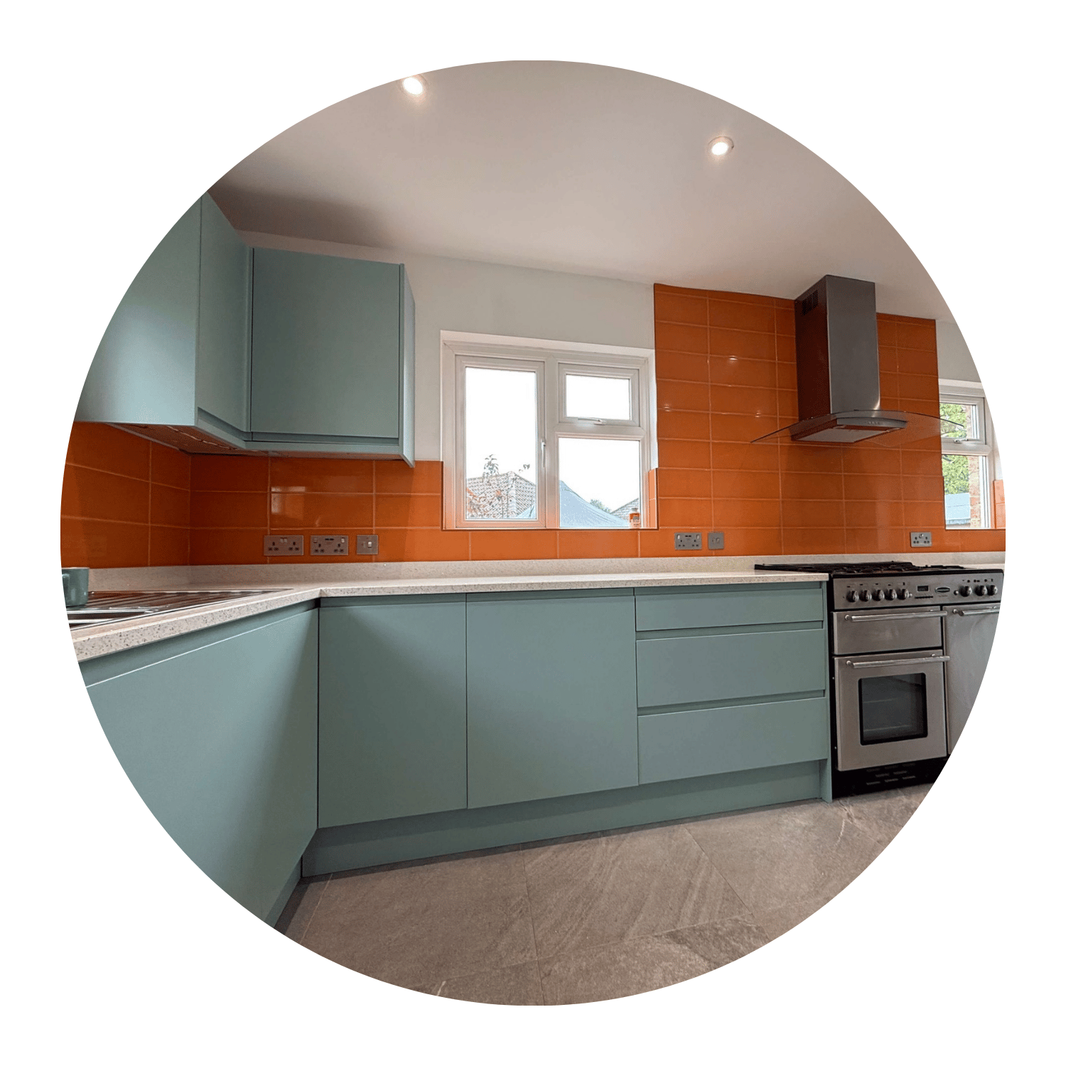 Professional spray painting kitchen cabinets, kitchen spray expert