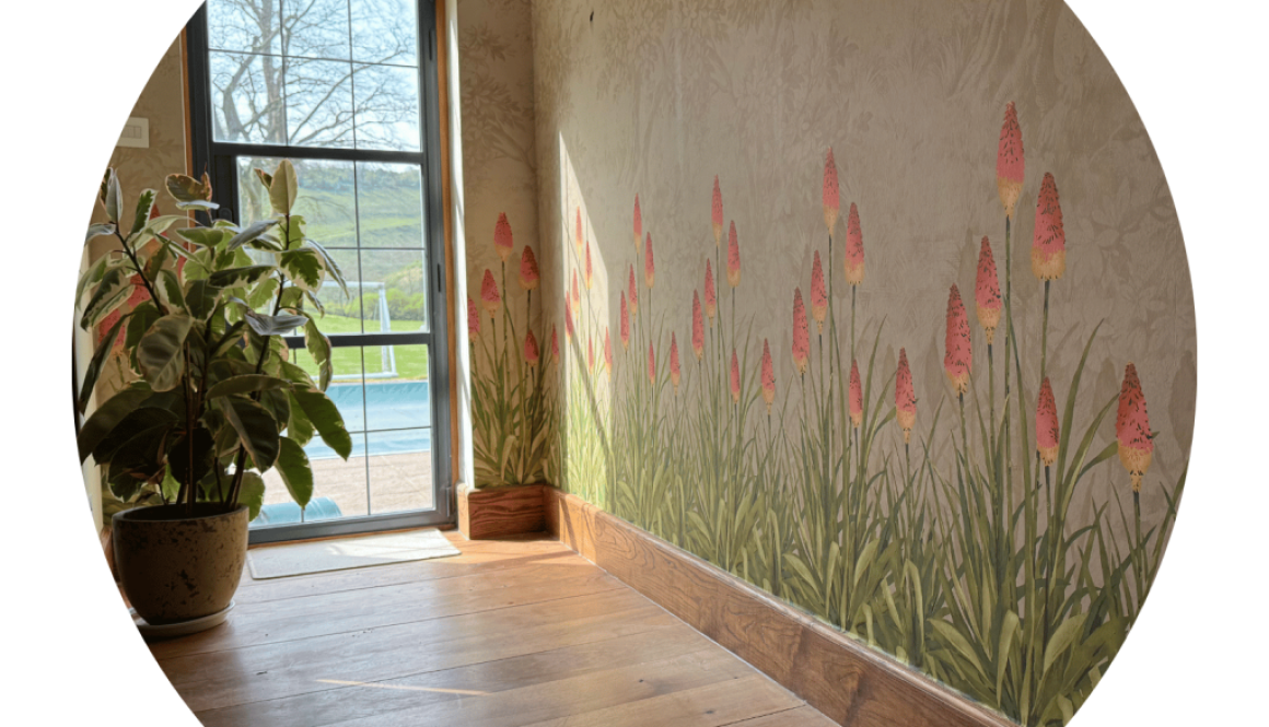 Interior painter and decorator, Professional Wallpapering, Professional Decorator,