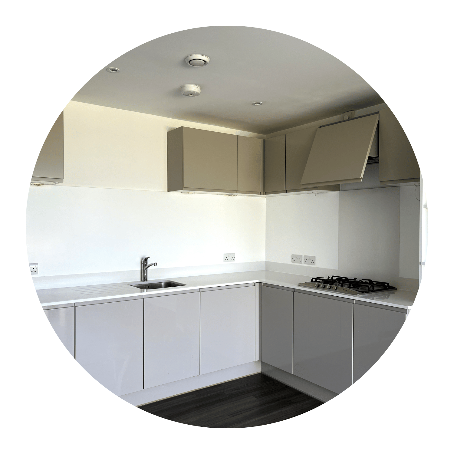 Circular Modern kitchen respray photo